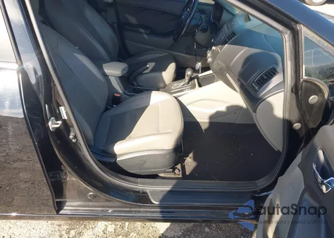 2015 Kia Forte Ex z USA, uszkodzony, nr VIN KNAFZ4A80F5283634